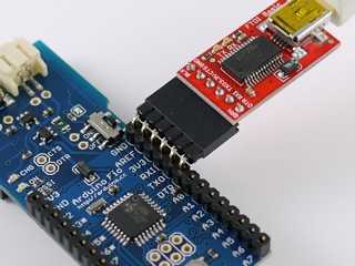 Using a L-shaped plug and soldered low-profile sockets to program a Fio