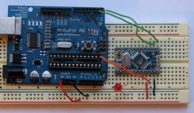 ArduinoMiniAndNGBreadboardPhoto